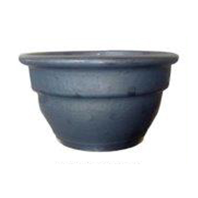 halcy on pottery squat pot matte black